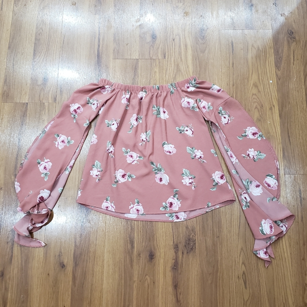 Peach floral off-shoulder shirt!